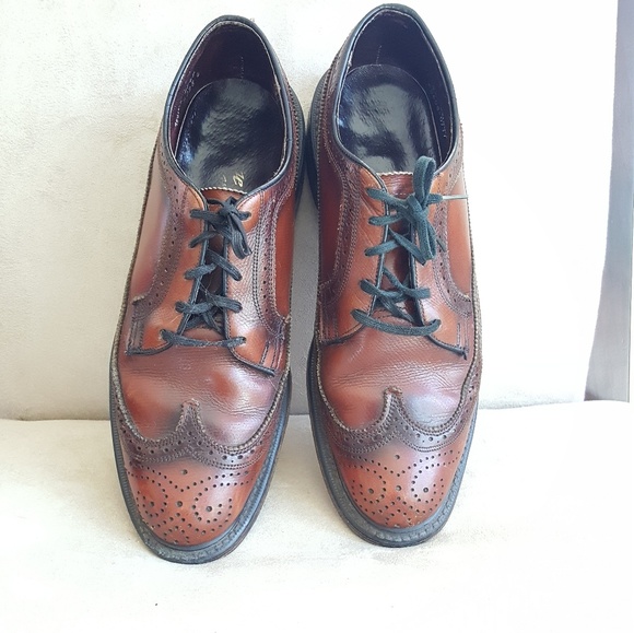 Men's O'Sullivan Wingtip Shoes.  Size 9.5 - Picture 4 of 6